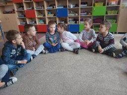 Rok szkolny 2021-2022 - 28. Kolezanki i koledzy z Ukrainy